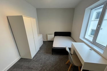 3 bed flat, Gilwell Street,, City Centre, Plymouth, PL48BU - Image 4